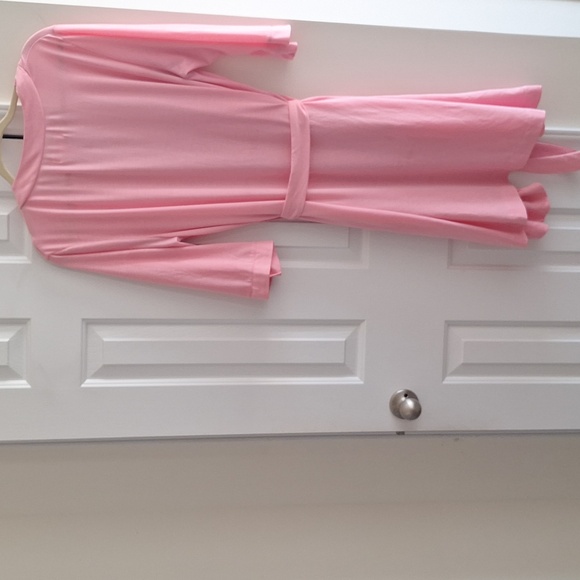 Pink Women's Robe, Size Small - Picture 2 of 4